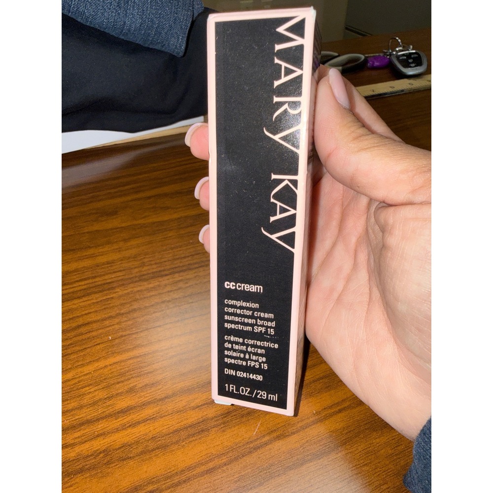 Mary Kay CC Cream Complexion Corrector Sunscreen Broad Spectrum SPF 15 1oz New